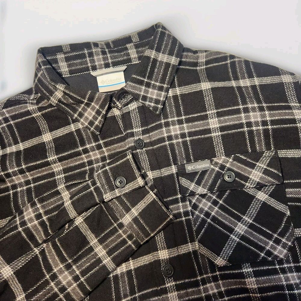 Columbia Flare Gun Flannel Shirt Active Fit Sz Med Mens Gray Black Buffalo Plaid